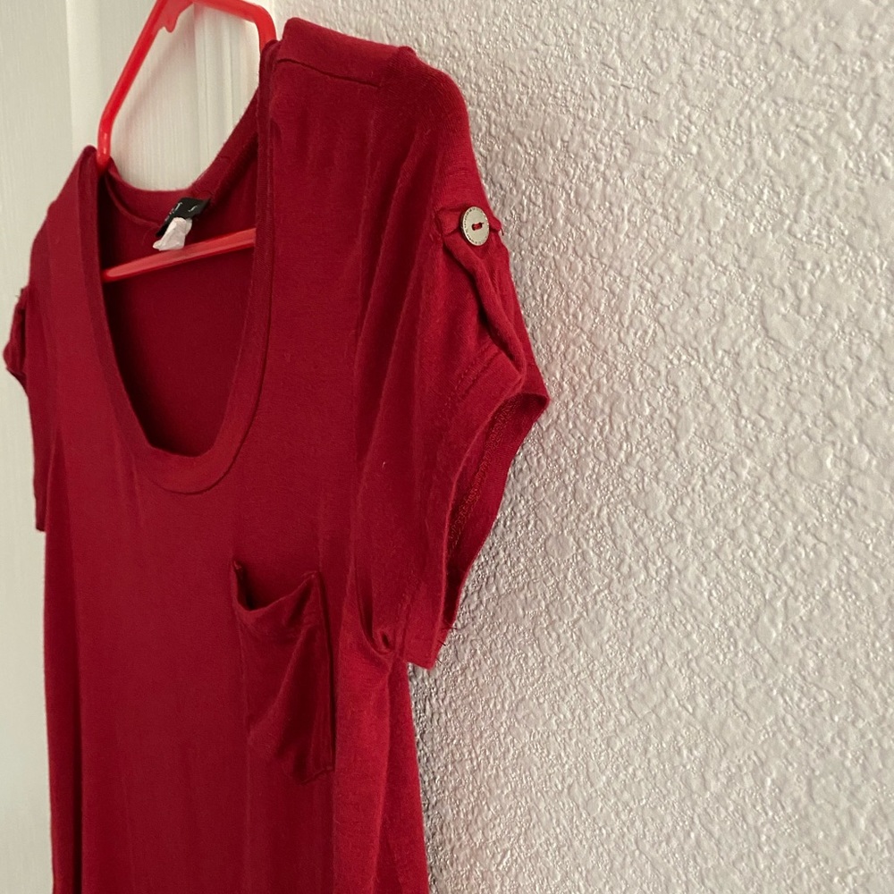 Soft Red Top - Picture 3 of 4
